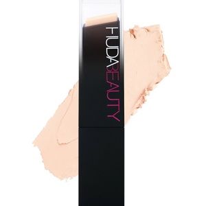 HUDA BEAUTY #FauxFilter Skin Finish Buildable Coverage Foundation in Angel Food
